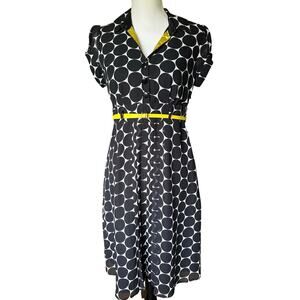 Signature‎ by Robbie Bee Polka Dot Dress size 8P With yellow trim and belt